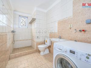 Prodej rodinného domu, Krakovany, 780 m2