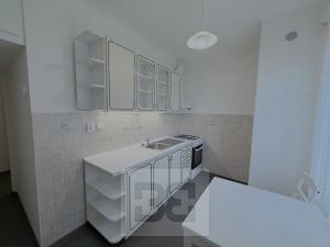 Pronájem bytu 2+1, Praha - Žižkov, Pod lipami, 53 m2