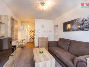 Prodej bytu 2+kk, Kladno - Kročehlavy, Benešovská, 40 m2