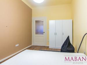 Pronájem bytu, Praha - Žižkov, Sudoměřská, 9900 m2