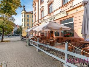 Pronájem bytu 2+kk, Praha - Vršovice, 28. pluku, 54 m2