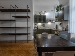 Pronájem bytu 2+kk, Praha - Vinohrady, Šumavská, 60 m2