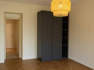 Pronájem bytu 1+kk, Praha - Smíchov, Plzeňská, 31 m2