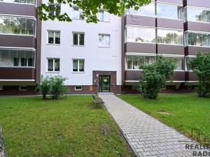 Prodej bytu 3+1, Ostrava, Aleše Hrdličky, 68 m2