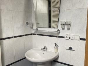 Pronájem bytu 2+kk, Olomouc, Ostružnická, 90 m2