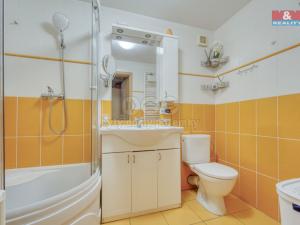 Prodej bytu 3+kk, Šestajovice, Komenského, 78 m2