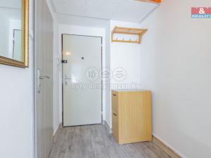 Pronájem bytu 1+1, Karlovy Vary - Stará Role, Závodu míru, 33 m2