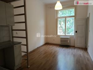 Pronájem bytu 1+kk, Praha - Vršovice, Na spojce, 21 m2