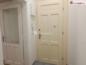 Pronájem bytu 1+kk, Praha - Vršovice, Na spojce, 21 m2