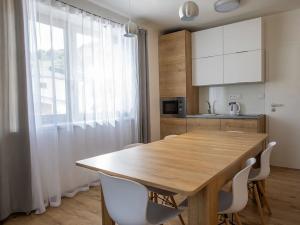 Prodej apartmánu, Pec pod Sněžkou, 319 m2