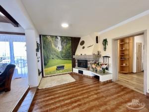 Prodej rodinného domu, Sazená, 210 m2