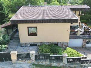 Prodej rodinného domu, Sazená, 210 m2