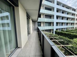 Pronájem bytu 3+kk, Praha, Seifertova, 80 m2