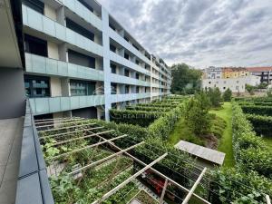 Pronájem bytu 3+kk, Praha, Seifertova, 80 m2
