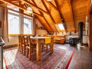 Prodej rodinného domu, Český Krumlov - Horní Brána, Stinná, 291 m2