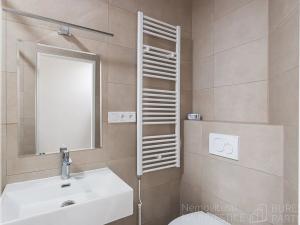 Pronájem bytu 1+1, Praha - Smíchov, Preslova, 26 m2