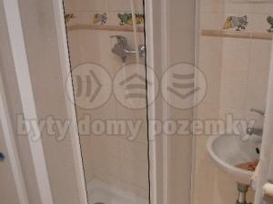 Pronájem bytu 2+kk, Chvaletice, U Kulturního domu, 41 m2