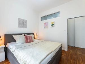Prodej bytu 2+kk, Praha - Vršovice, Sevastopolská, 40 m2