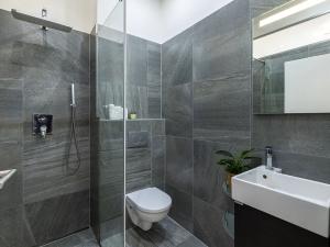 Prodej bytu 2+kk, Praha - Vršovice, Sevastopolská, 40 m2