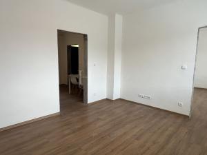 Pronájem rodinného domu, Kamenné Žehrovice, Karlovarská třída, 55 m2