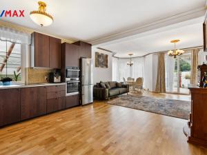 Prodej vícegeneračního domu, Kyselka - Radošov, 263 m2