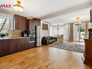 Prodej rodinného domu, Kyselka - Radošov, 263 m2