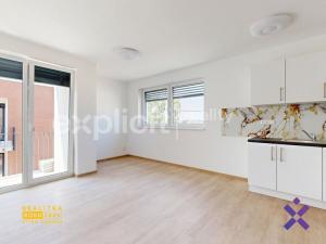 Pronájem bytu 1+kk, Zlín, Mostní, 29 m2