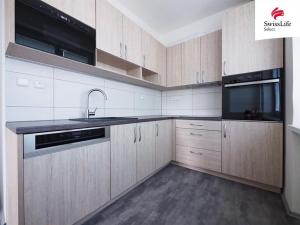 Prodej bytu 2+1, Žďár nad Sázavou, Okružní, 51 m2