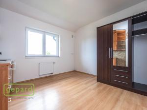 Prodej bytu 1+kk, Šestajovice, Revoluční, 17 m2