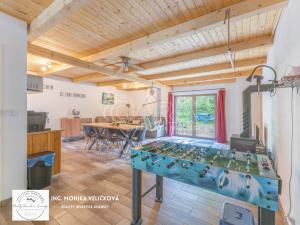 Prodej apartmánu, Mikulovice, Na Bukovci, 200 m2