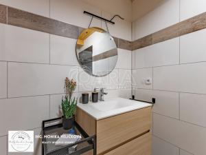 Prodej rodinného domu, Mikulovice, Na Bukovci, 200 m2