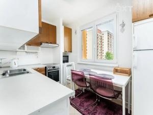 Pronájem bytu 3+1, Praha - Vokovice, Evropská, 68 m2