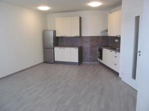 Pronájem kanceláře, Praha - Žižkov, Olgy Havlové, 71 m2