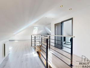 Prodej rodinného domu, Králův Dvůr - Křižatky, 240 m2