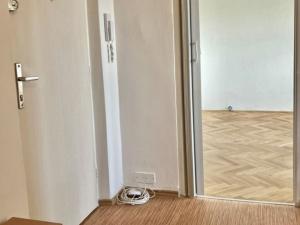 Pronájem bytu 1+1, Brno - Lesná, Brožíkova, 33 m2