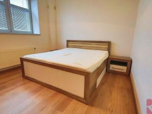 Pronájem bytu 2+kk, Praha - Libeň, Českomoravská, 59 m2