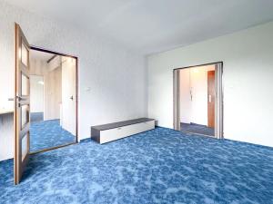 Pronájem bytu 2+1, Chomutov, Vítězslava Nezvala, 60 m2