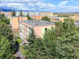 Pronájem bytu 2+1, Chomutov, Vítězslava Nezvala, 60 m2