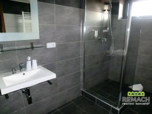 Pronájem ubytování, Blatnička, 830 m2