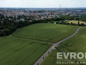 Prodej pozemku pro bydlení, Plzeň - Doubravka, 992 m2