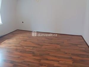 Pronájem bytu 2+1, Děčín - Děčín I-Děčín, Křížová, 80 m2