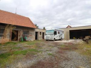 Prodej obchodního prostoru, Bříství, 240 m2