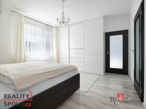 Pronájem rodinného domu, Praha - Dolní Měcholupy, Rothmayerova, 155 m2