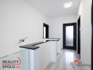 Pronájem rodinného domu, Praha - Dolní Měcholupy, Rothmayerova, 155 m2