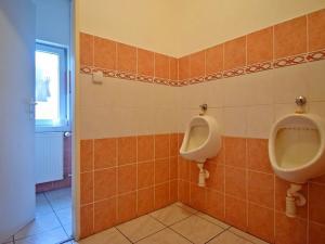 Pronájem kanceláře, Praha - Letňany, Toužimská, 73 m2