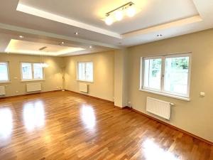 Prodej bytu 3+kk, Praha - Dejvice, V Šáreckém údolí, 111 m2
