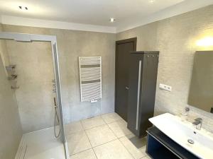 Prodej bytu 3+kk, Praha - Dejvice, V Šáreckém údolí, 111 m2