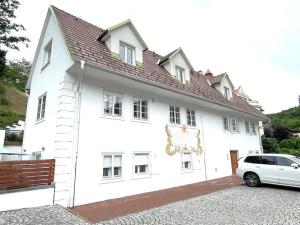 Prodej bytu 3+kk, Praha - Dejvice, V Šáreckém údolí, 111 m2