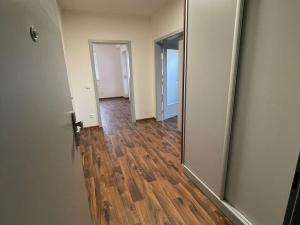 Pronájem bytu 2+kk, Opava, Kačírkova, 53 m2