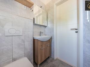 Prodej bytu 2+1, Kounov, 53 m2